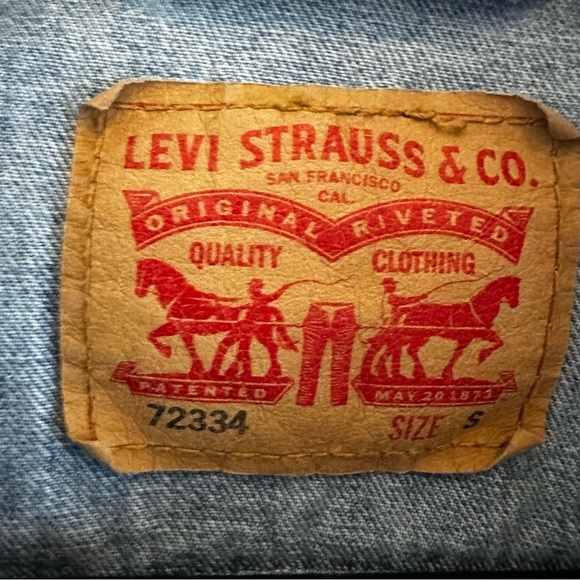 Levi’s trucker jacket - Picture 3 of 10
